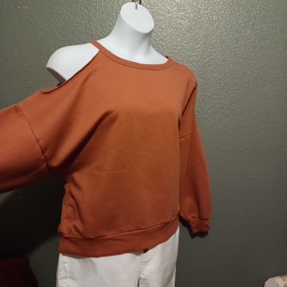 SCENE - Picture 2 of 2